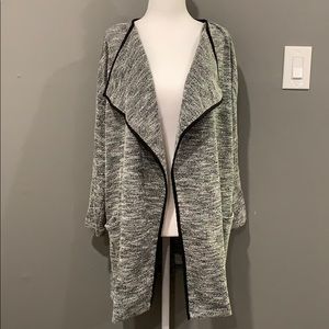 Oversized Cardigan with front Pockets